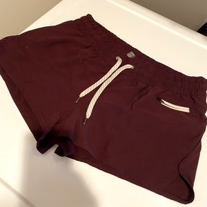 Vuori Clementine Shorts 2.5” inseam. Large 10-12